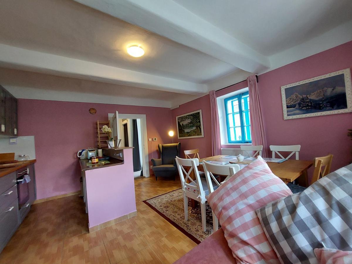 Holiday home Modre Okno *