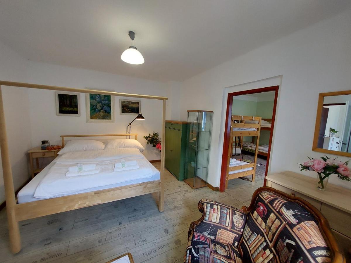 Modre Okno Holiday home *