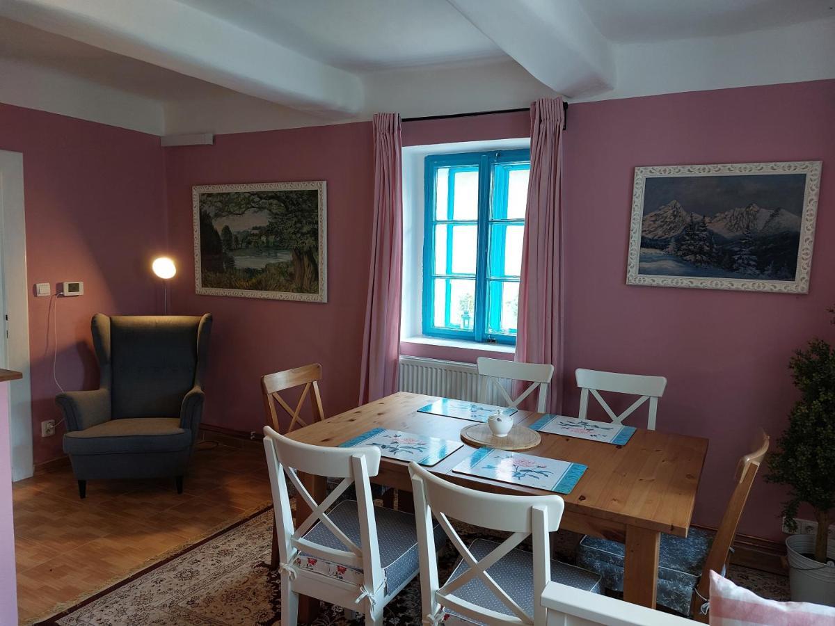 Holiday home Modre Okno